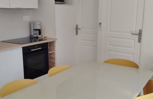 Sainte-Marie-la-Mer House | Mobile home, AC - 5 guests
