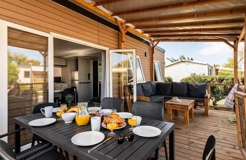 Clohars-Fouesnant House | Mobile Home | Premium | 3 Bedrooms | 6 Guests | Lounge Terrace | A/C | TV