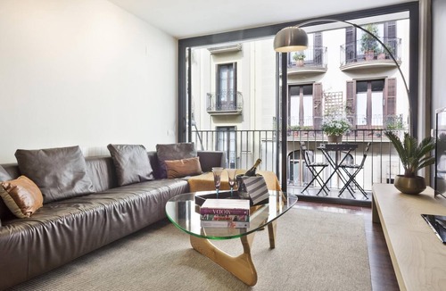 Sant Gervasi Apartment | Mobile World Congress 2 rooms with Terrace and optional parking - Free WiFi