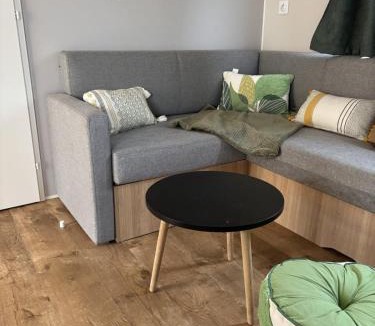 Canet-Plage House | Mobilhome 2 chambres 6 pers bien équipé