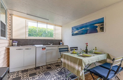 Gujan-Mestras House | "Mobilhome Bord De Mer Gujan Mestras" with Shared Pool, Private Terrace & A/C
