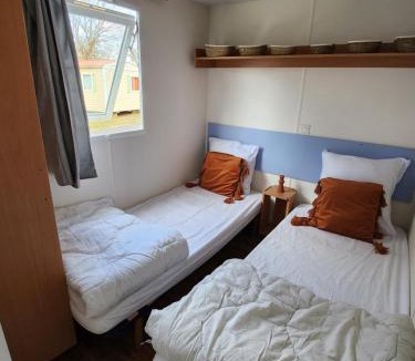 Saint-Gerons Other | Mobilhome les pieds dans l eau avec piscine