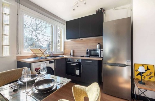 Republique–Point-du-Jour Apartment | Mobility lease - Studio 10 minutes from Paris