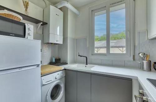 Petit-Ivry Apartment | Modern and Calm 2 Bedroom Appartment T3