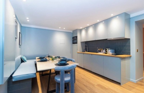 Passerelle Apartment | Modern Apartment With AC Center of Paris