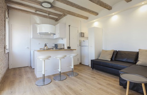 Ciutat Vella Apartment | Modern Barceloneta Beach Flat