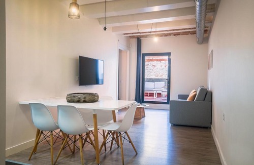 Collblanc y La Torrassa Apartment | Modern Catalan Apartments by Olala Homes