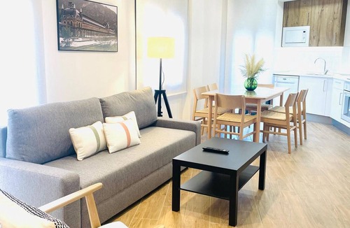 Jaca Apartment | Modern Central Apartment in Jaca