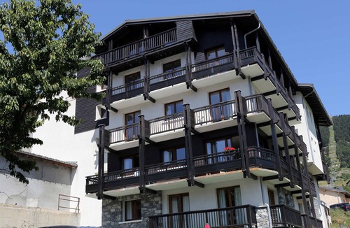 Aussois Apartment | Modern duplex for 6 with beautiful mountain view and WIFI
