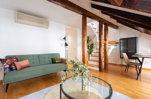 Chueca Apartment | Modern Duplex in the neighborhood of Las Letras