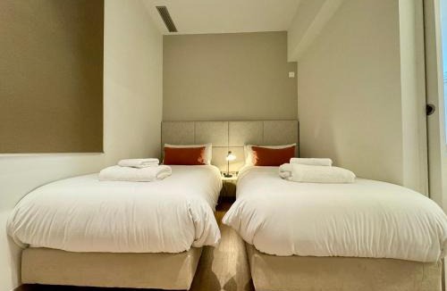 Sant Gervasi Apartment | MODERN ELEGANCE by MyRentalHost
