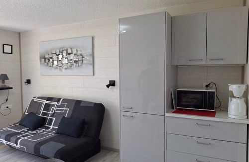 Montgellafrey Apartment | Modern 28m² studio for 4 near ski lift in Saint-François-Longchamp