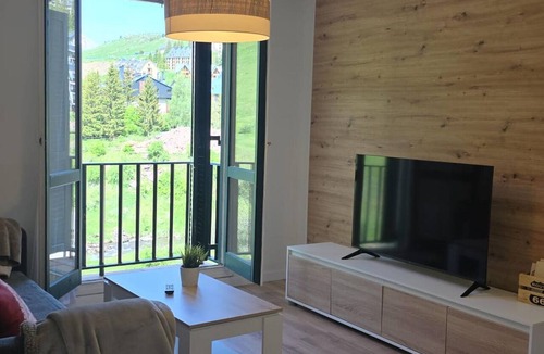 Candanchu Apartment | Modern mountain studio - 4 guests