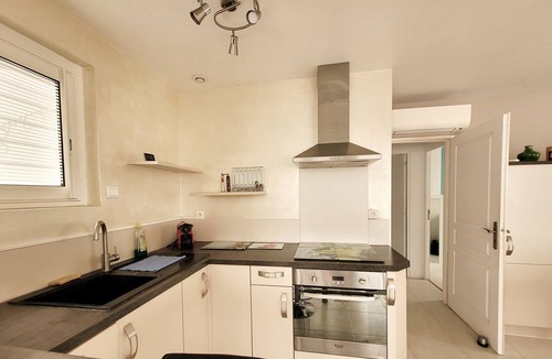 Canet-Plage House | Modern T3 House - Terrace, Parking, Near Beach, Sleeps 6