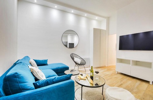 Quartier du Faubourg-Montmartre Apartment | Moderne In heart of PARIS Opera/Eurostar 6 pers