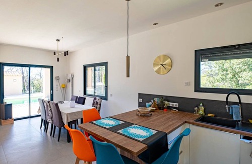 Saint-Saturnin-les-Apt House | Modernes Haus mit Pool im Herzen des Luberon 415 SAT