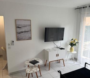 Roquebrune-Cap-Martin Apartment | Mon Appart avec Terrasse et Piscine