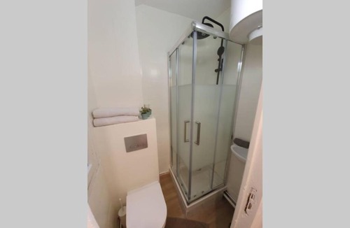 Pigalle Apartment | Montmartre Jungle