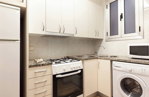 El Fort Pienc Apartment | Monumental - Three Bedroom Apartment, Sleeps 4
