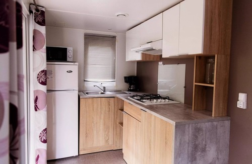 Saint-Laurent-de-Medoc House | MOULIS Mobile Home: 2 bedrooms, sleeps 4