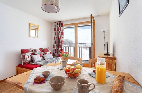 Montgellafrey Condo | Mountain Escape in Saint-François-Longchamp