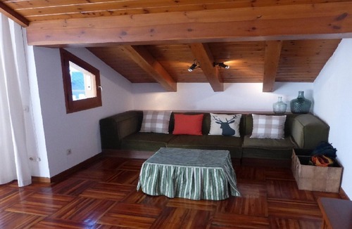 Puigcerda Apartment | MOUNTAIN - SKI - HIKING - WITH FAMILY OR FRIENDS