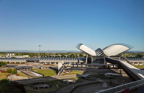 Colombier-Saugnieu Hotel | Moxy Lyon Airport