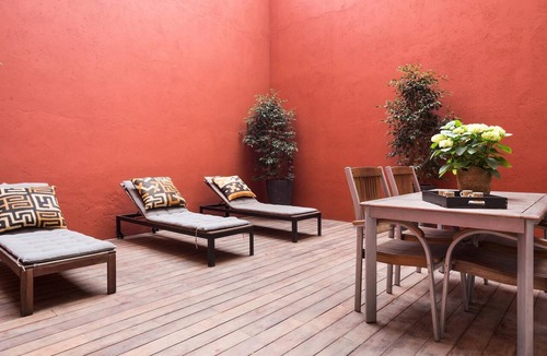 el Fort Pienc Apartment | My Space Barcelona 6 Apart. to have 48 people around the Triunfo Arco