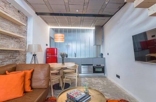 Sant Gervasi Apartment | My Space Barcelona Loft industrial duplex for 3 people