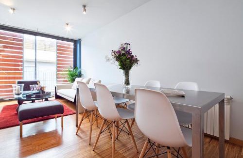 El Putget i Farro Apartment | My Space Emirates - Park Güell Triplex with Private Terrace