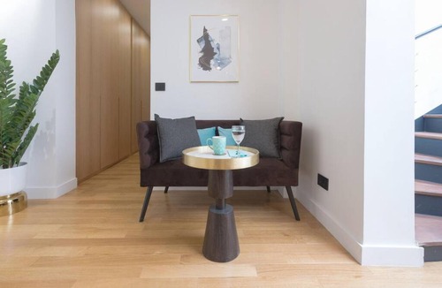Porte-Saint-Martin Apartment | My Véranda - Marais - République- Luxury family suite avec climatisation