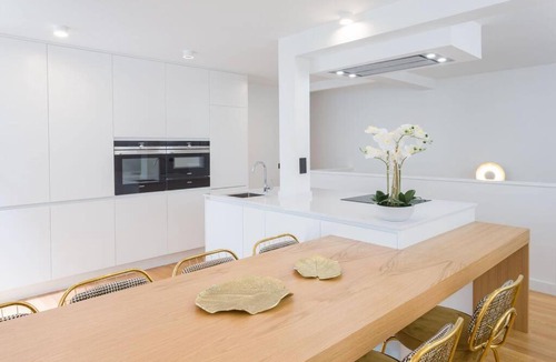 Porte-Saint-Martin Apartment | My Véranda - Marais - République- Luxury family suite avec climatisation