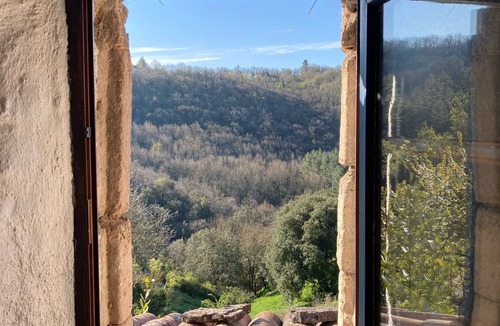Avene House | Natural stone house with character at the foot of the Cevennes