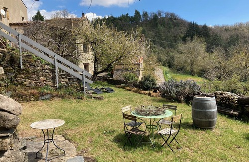 Avene House | Natural stone house with character at the foot of the Cevennes