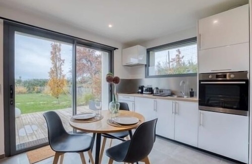 Quintal Apartment | Near Annecy, cocoon studio with garden