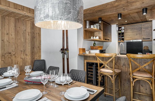 Le Praz Apartment | New apartment in Courchevel near slopes, 3 bedrooms, bunk beds, wifi, parking