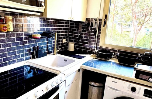 La Madeleine Apartment | NEW LISTING Pool Terrace Flat 5min to Beach, 5min to TRAM, 20min to AIRPORT. A/C