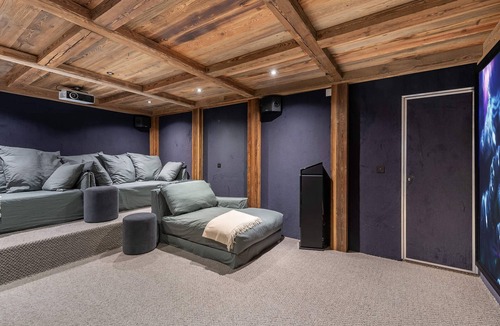 Saint-Martin-de-Belleville Ski Chalet | New luxury chalet with pool, jacuzzi, sauna, and cinema in Saint-Martin de Belleville