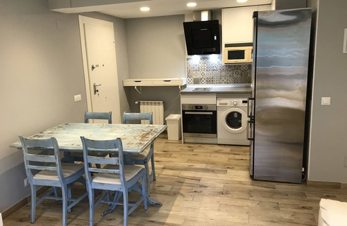 Boadilla del Monte Apartment | New, quiet, bright, fully equipped apartment with garden and pool
