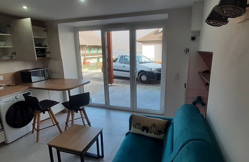 Chaparon Apartment | New single-storey apartment 25 m² 50 m from Annecy lakefront