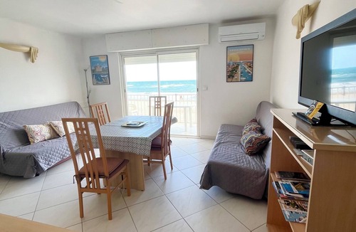 Palavas-les-Flots Condo | Nice air-conditioned studio - wifi - sea view and direct beach access
