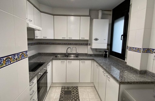 Calella Apartment | Nice apartment in Calella for 6 people, just 100 m from the beach. Free wifi