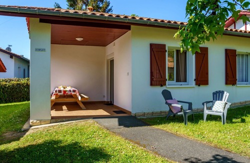 Bidart House | Nice apartment in villa for 6 people with pool, WIFI, TV and terrace