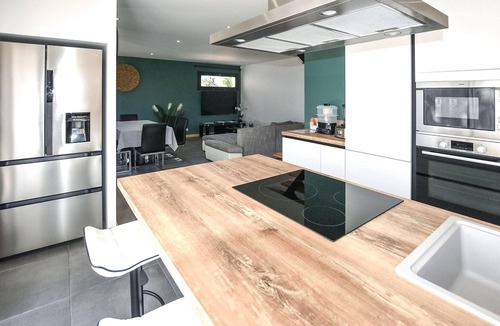 Colonzelle House | Nice home in Colonzelle with WiFi