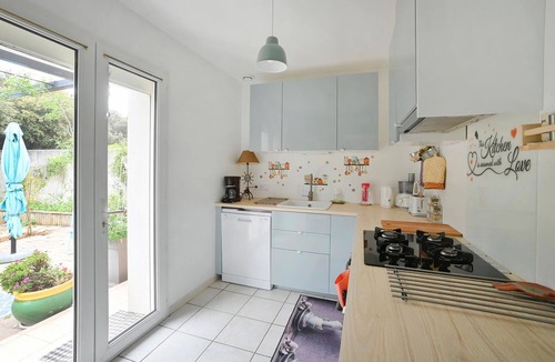 Serignan-du-Comtat House | Nice home in Serignan-du-comtat