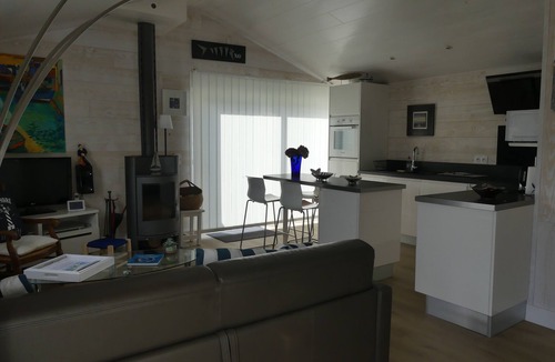 Plobannalec-Lesconil House | Nice house in quiet street close to beaches and shops