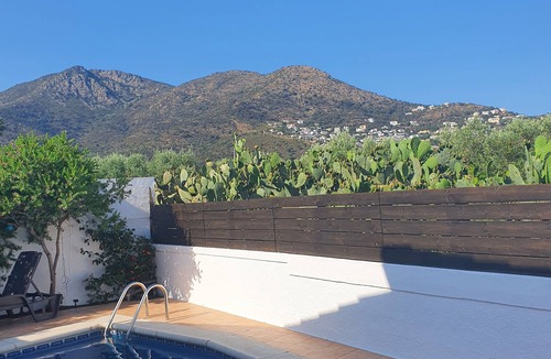 El Mas Bosca Villa | Nice house recently renovated 5 pers, private pool, wifi, close to the sea