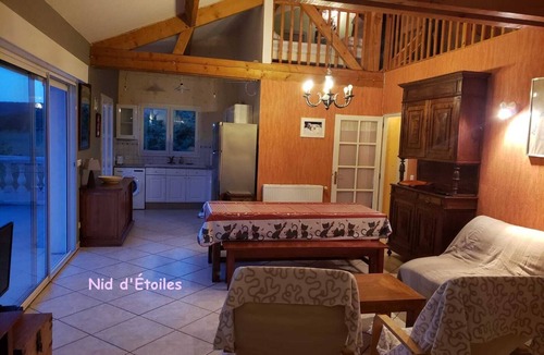 Saint-Gery House | Nid d'Etoiles - Un beau gîte dans une propriété de 5000m² près du Lot