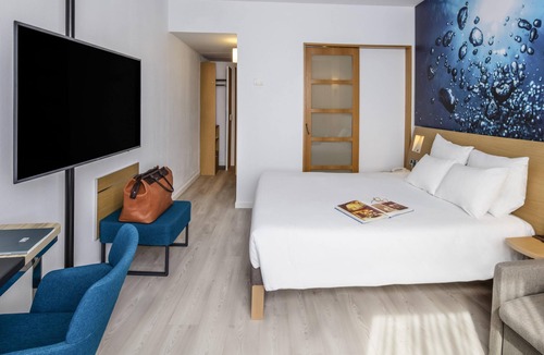 Almeda Hotel | Novotel Barcelona Cornella