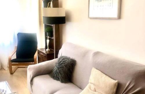 La Almozara Apartment | NUEVO! Con piscina a 2 minutos estación tren AVE.